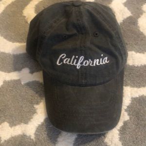 Brandy Melville hat
